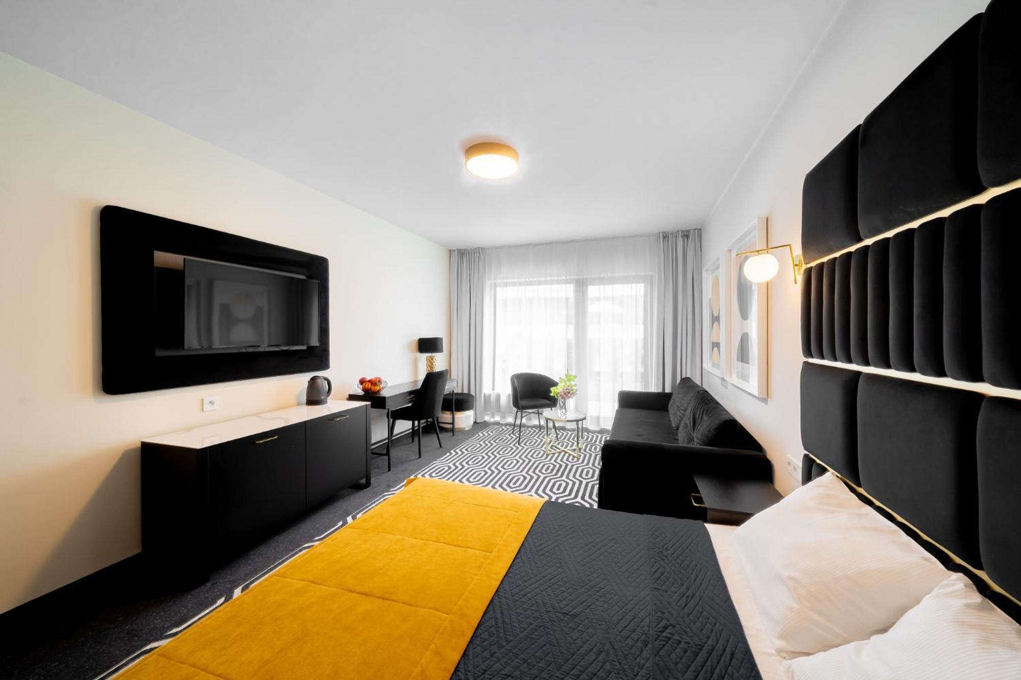 Lulu Apartments - Rosa - Studio Hotelowe Z Klimatyzacja I Konsola Ps4 - Solny Resort 코워브제크 외부 사진